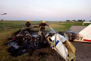 Літак загорівся, імовірно, через несправність двигуна