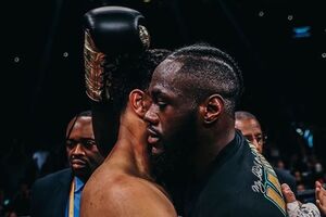 Бій завершився на третій хвилині