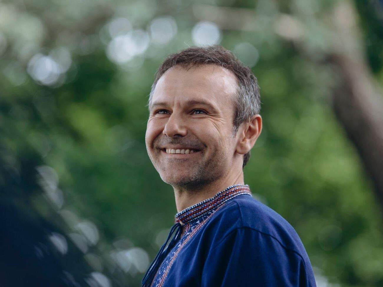 Вакарчук:&nbsp;Я очень хорошо знаю, что такое начинать с маленькой студенческой рок-группы, про которую никто не знает