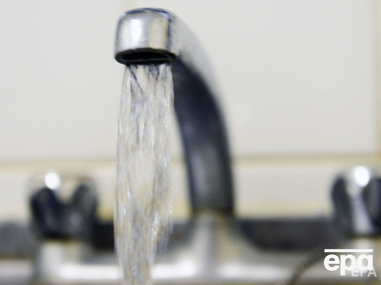 Горячую воду в двух городах отключили из-за роста неплатежей