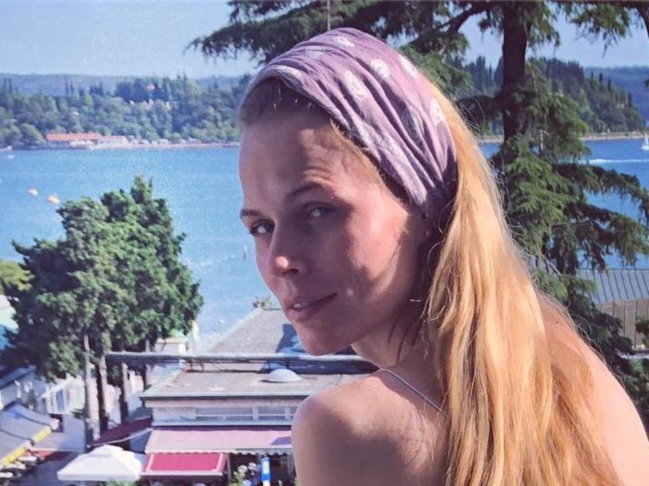 Фреймут на пляжі сфотографувалася з чоловіком