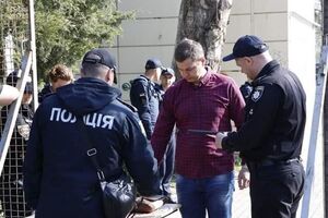 Количество полицейских пока превышает количество участников акции