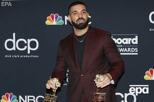 Дрейк обійшов виконавців Карді Бі, Аріану Гранде, Пост Малоуна і Тревіса Скотта