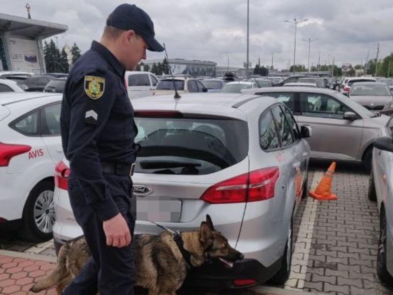 Взрывчатку в аэропорту Харькова не нашли