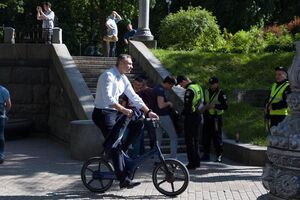 Кличко сказал, что передвигаться по Киеву сегодня сложно
