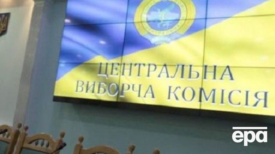 В ЦИК заявили, что, согласно нормам действующего законодательства, решения судов не могут остановить начавшийся избирательный процесс