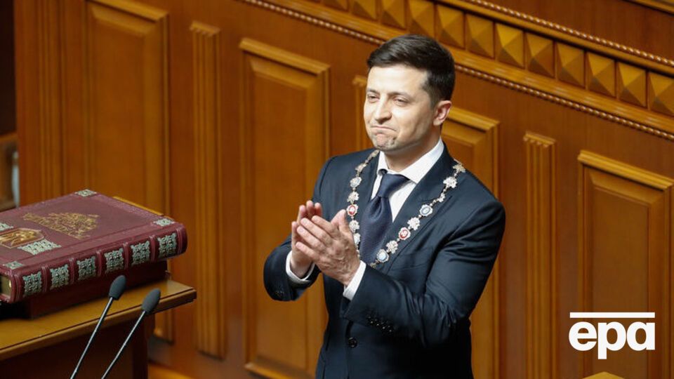 20 мая Зеленский объявил о роспуске украинского парламента