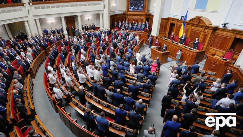 20 мая Зеленский официально вступил в должность президента Украины
