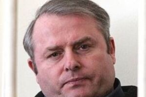 В 2016 году Лозинского освободили из тюрьмы условно-досрочно