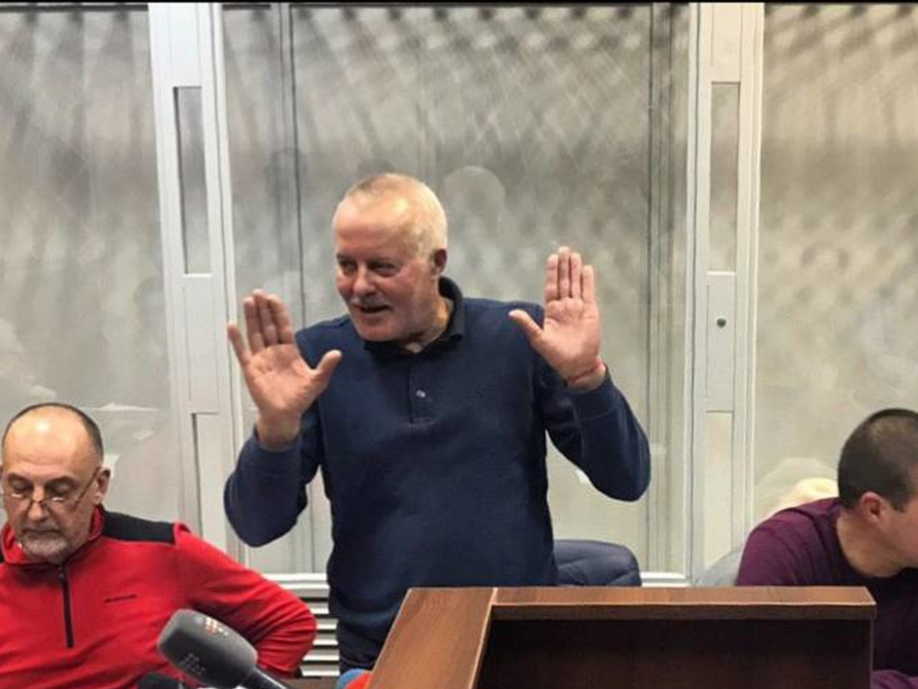 Арест Заманы (в центре) действует до 17 июня