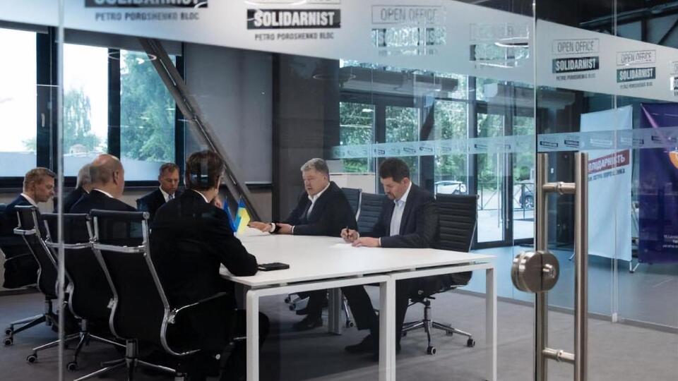 Порошенко зустрівся з американськими політиками