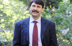 Адер: Сегодня в Украине права венгерского меньшинства более ограничены, чем во времена советской системы