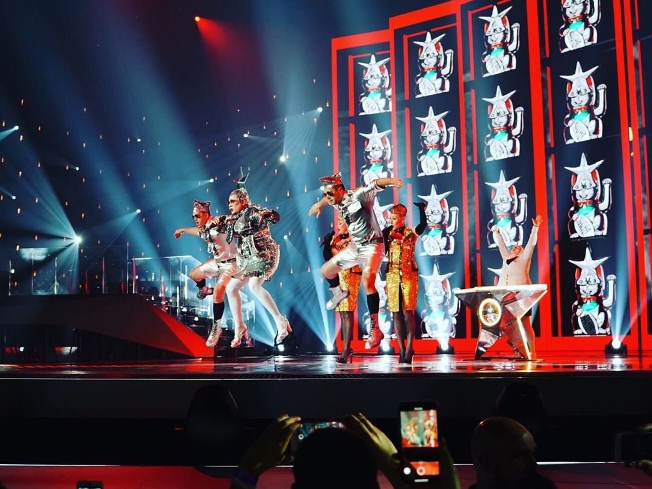 Сердючка исполнила песню Toy, с которой израильская певица Нетта Барзилай победила в 2018 году