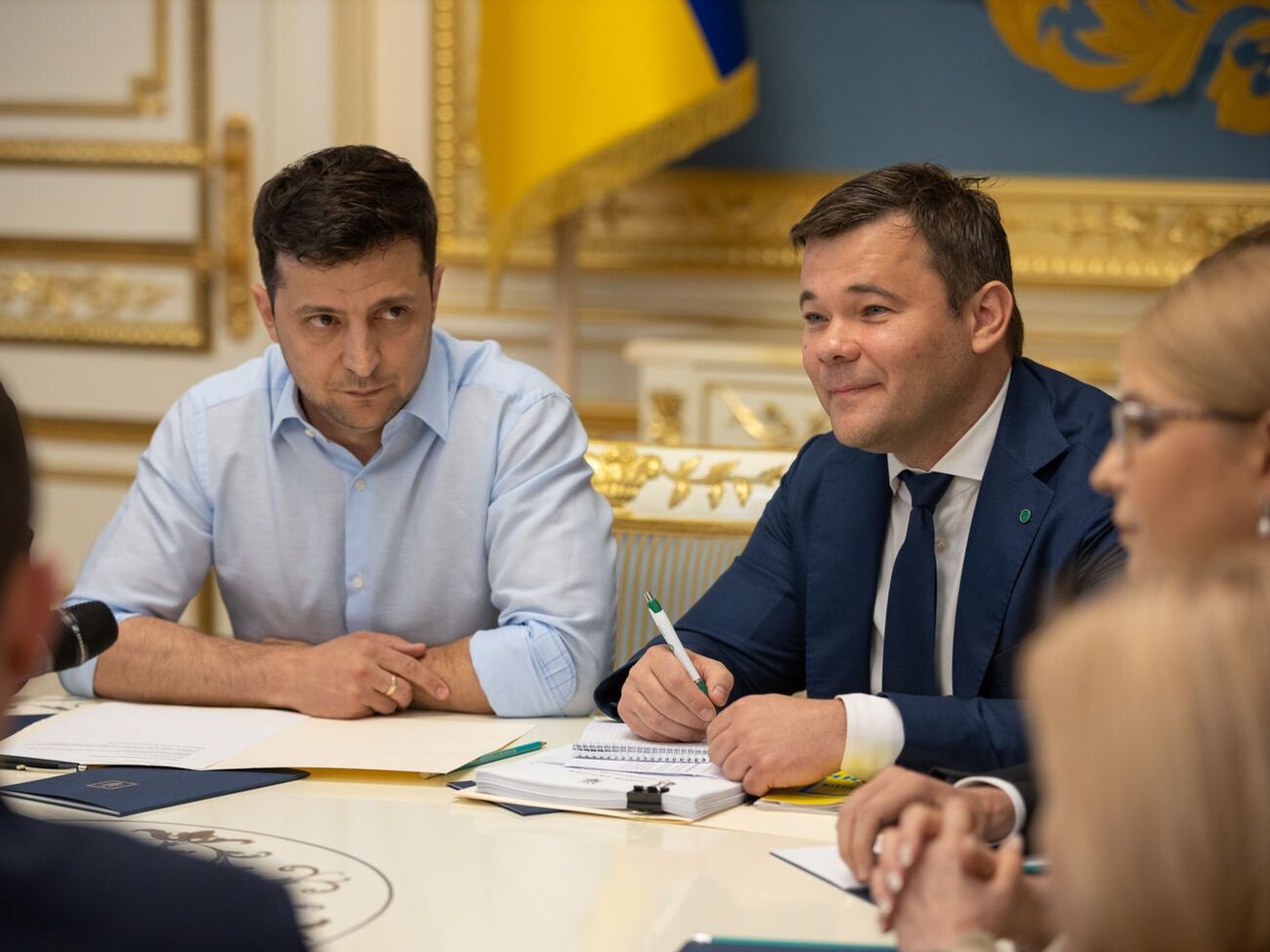 Богдан (справа): В случае моего возможного трудоустройства я обязан подать заявление про остановку моей адвокатской деятельности