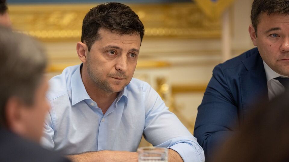У команді Зеленського готують свій проект закону про імпічмент президента
