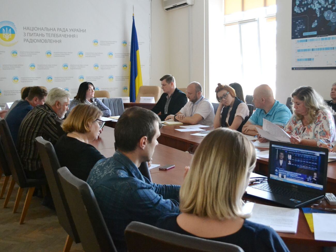 Нацсовет по ТВ изучил, насколько объективными были телеканалы накануне второго тура выборов президента