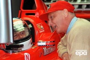 Лауда выиграл чемпионат "Формулы-1" в 1975 и 1977 годах на Ferrari и в 1984 году на McLaren