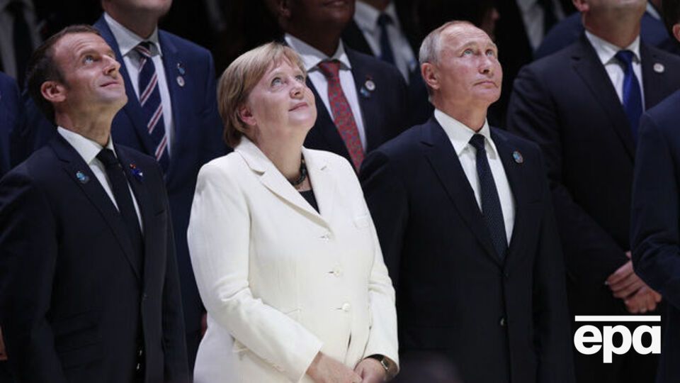 Макрон, Меркель і Путін поспілкувалися телефоном