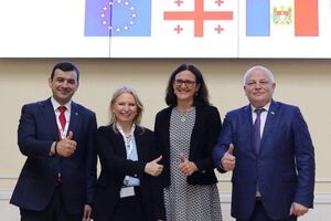Кубив (крайний справа): Сегодняшнее мероприятие предполагает двусторонние и многосторонние обсуждения Соглашения об ассоциации для координации совместных усилий в направлении евроинтеграции Украины, Грузии и Молдовы