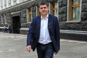 Бурбак: Имею честь первым подписаться в защиту парламента и государства от возможной узурпации