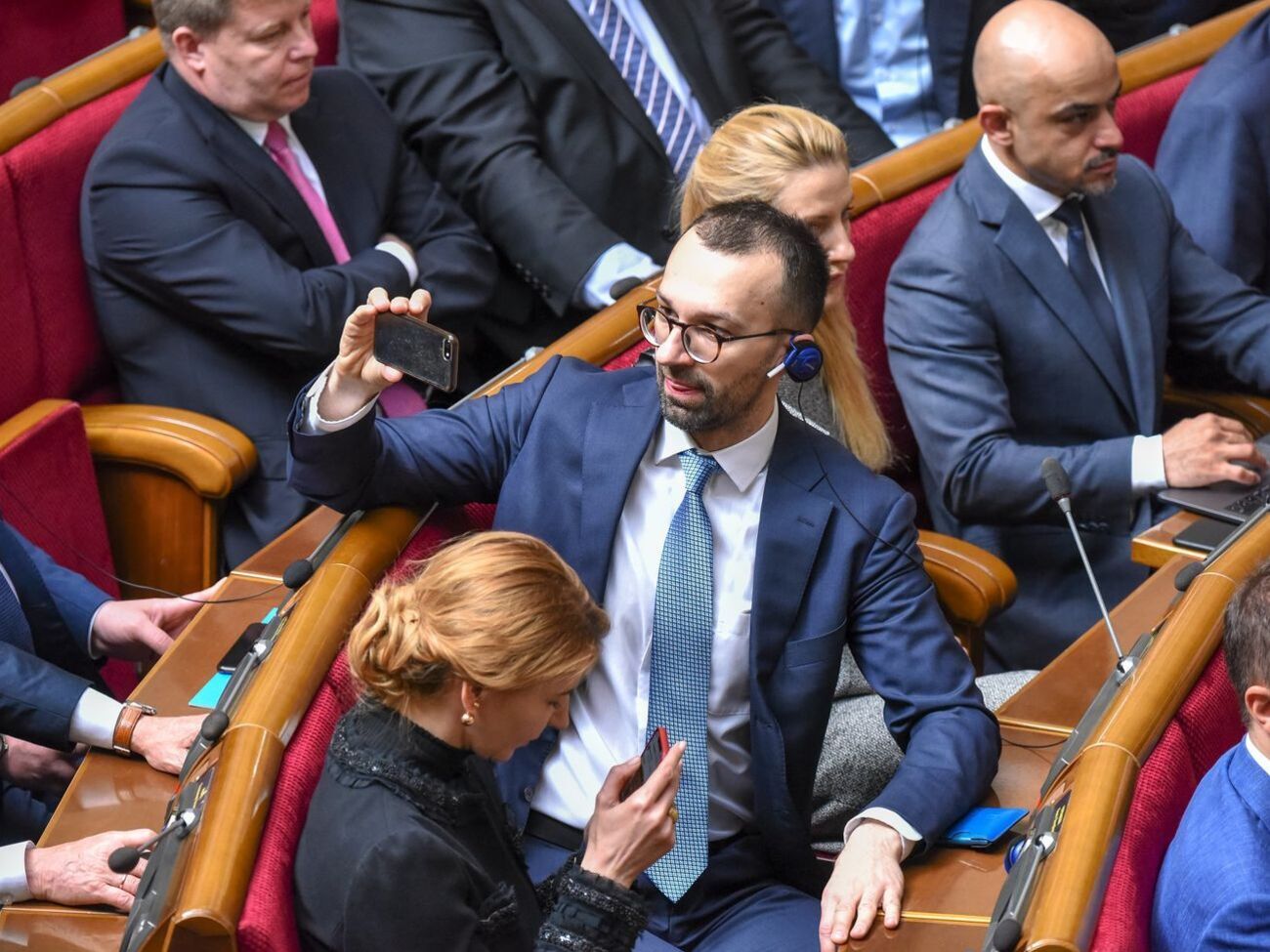 Лещенко заявил, что "с большой радостью" готов к следственным действиям