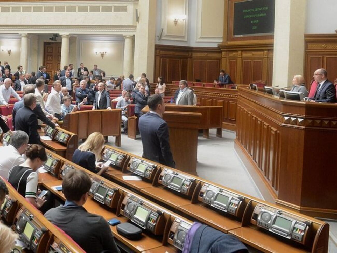 Указ про розпуск Верховної Ради і призначення позачергових парламентських виборів набув чинності 23 травня