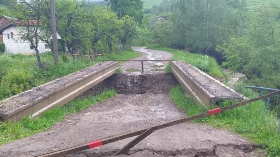 На утро сегодняшнего дня на территории Закарпатской области подтоплено 241 домохозяйство