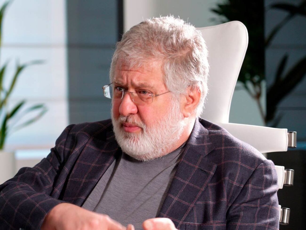 Коломойский: Готовьтесь затягивать ремни