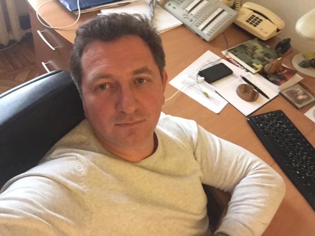 По словам Горковенко, заявление об увольнении он не писал