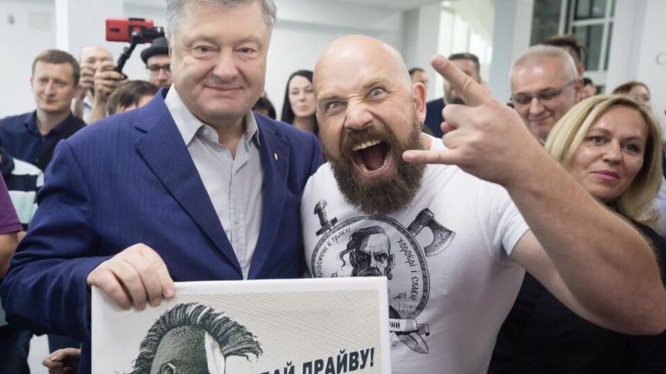 Порошенко (на фото зліва) повідомив, що його партія буде в опозиції