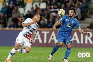 Булеца (№10) забив м'яч і зробив гольову передачу