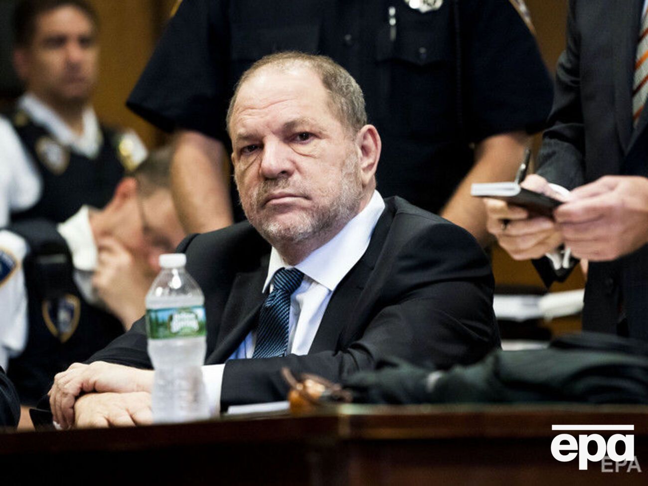 Вайнштейн договорился о денежных компенсациях