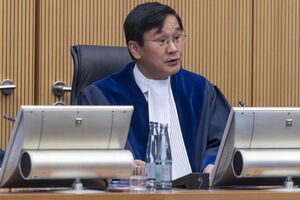 Рішення оголосив суддя Пхек Чін Хьон