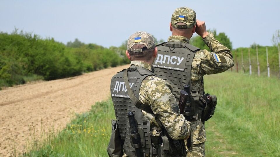 Госпогранслужба призвала граждан не провоцировать пограничников применять оружие