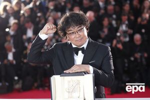 Пон Чжун Хо представил на фестивале фильм "Паразиты"