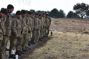 Відсутність військового виявили під час шикування