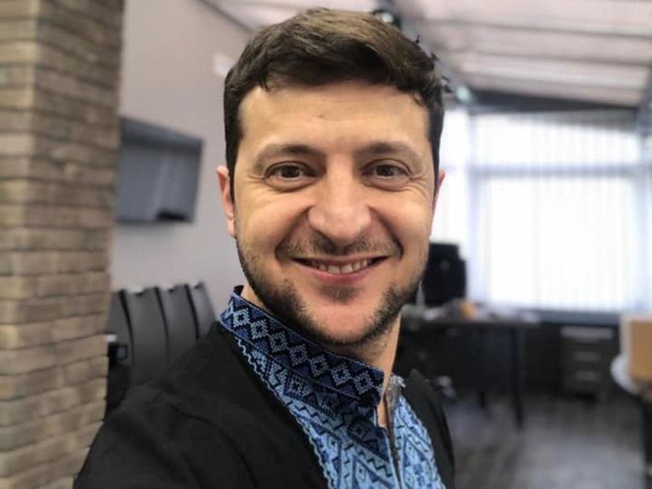 Зеленський: Вітаю всіх кінематографістів, серед яких я був донедавна