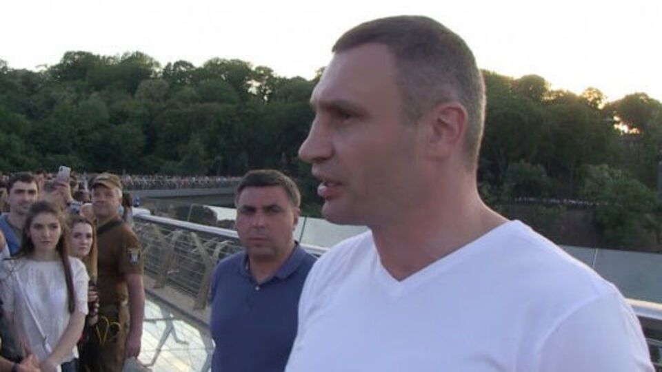 Кличко закликав киян повідомляти про відомі їм акти вандалізму в місті
