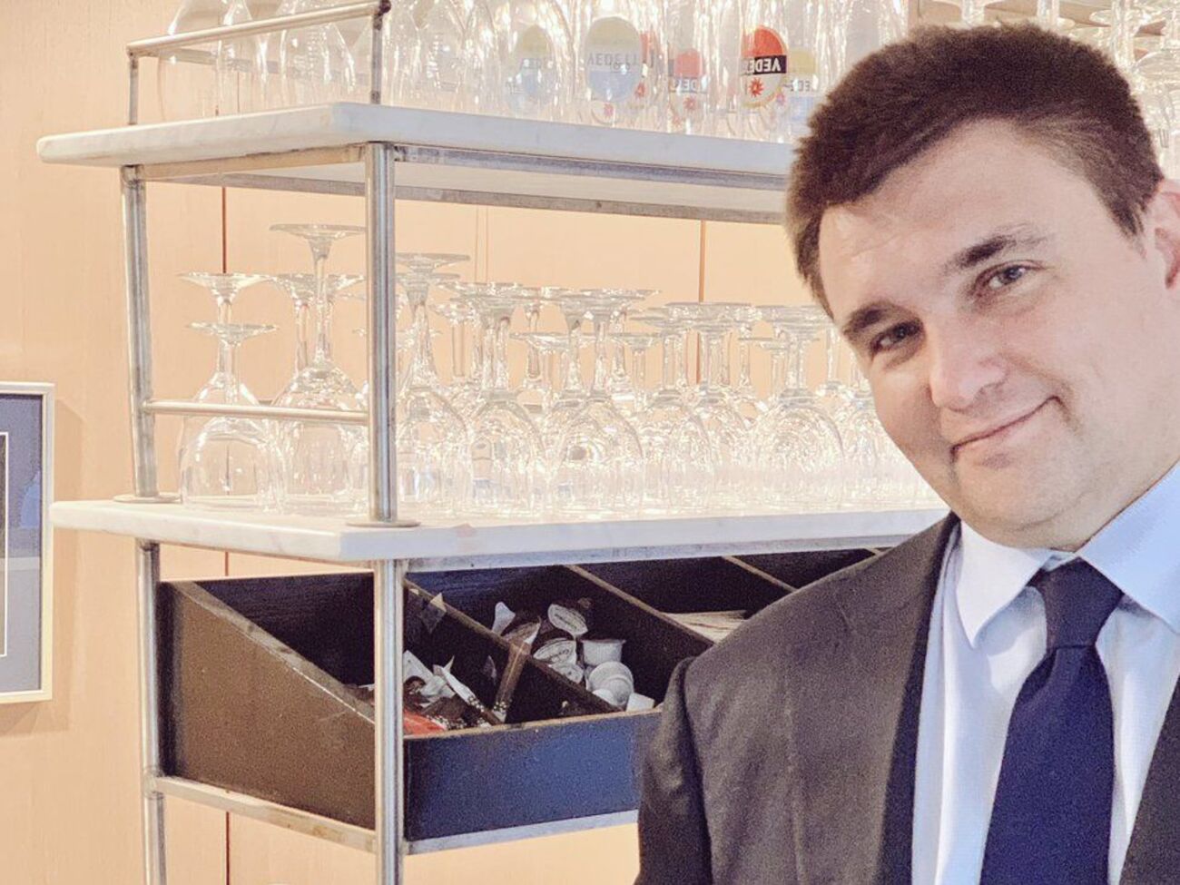 Клімкін: Беру телефон і починаю поздоровляти багатьох друзів, яким учора дали кредит довіри виборці