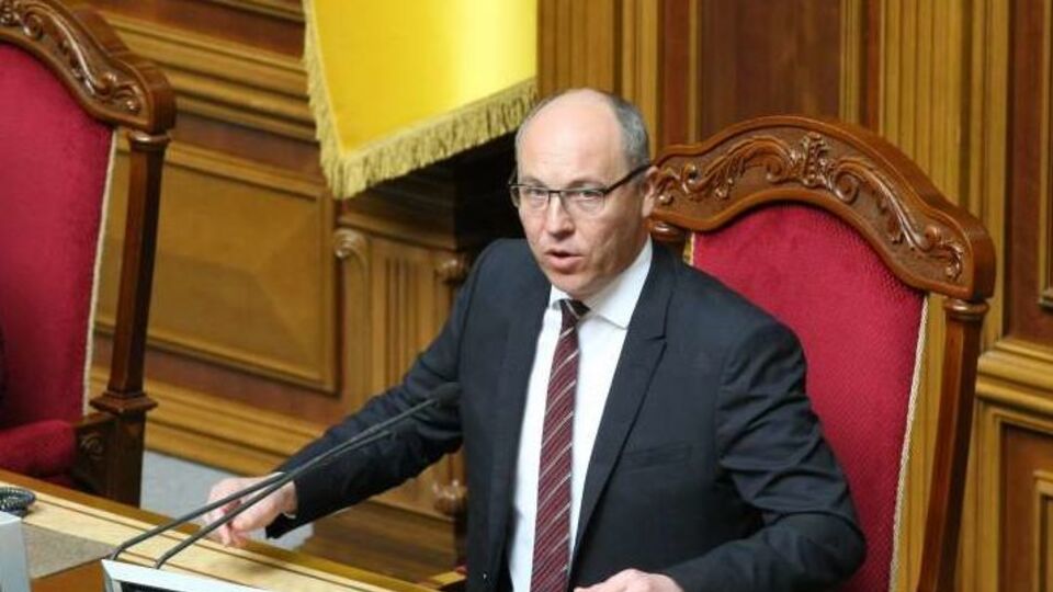 Парубий (на фото) – Стефанчуку: Надеюсь, вы будете с большим уважением относиться к высшему законодательному органу Украины