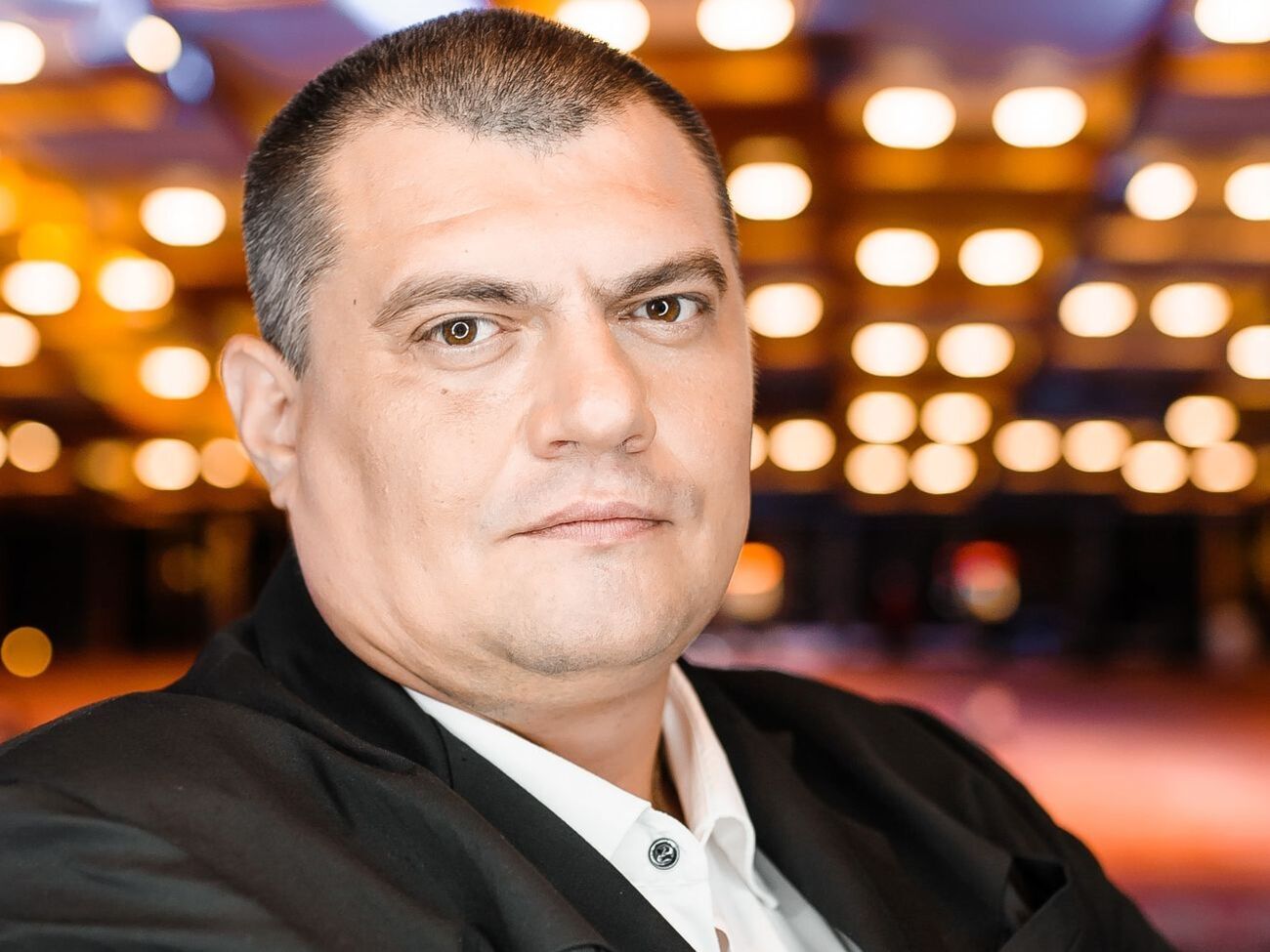 Во время выборов президента Украины Юрий Корявченков представлял команду президента Владимира Зеленского в Кривом Роге