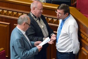 Шуфрич подав до Генпрокуратури заяву, у якій звинуватив Порошенка й Турчинова у держзраді – Луценко