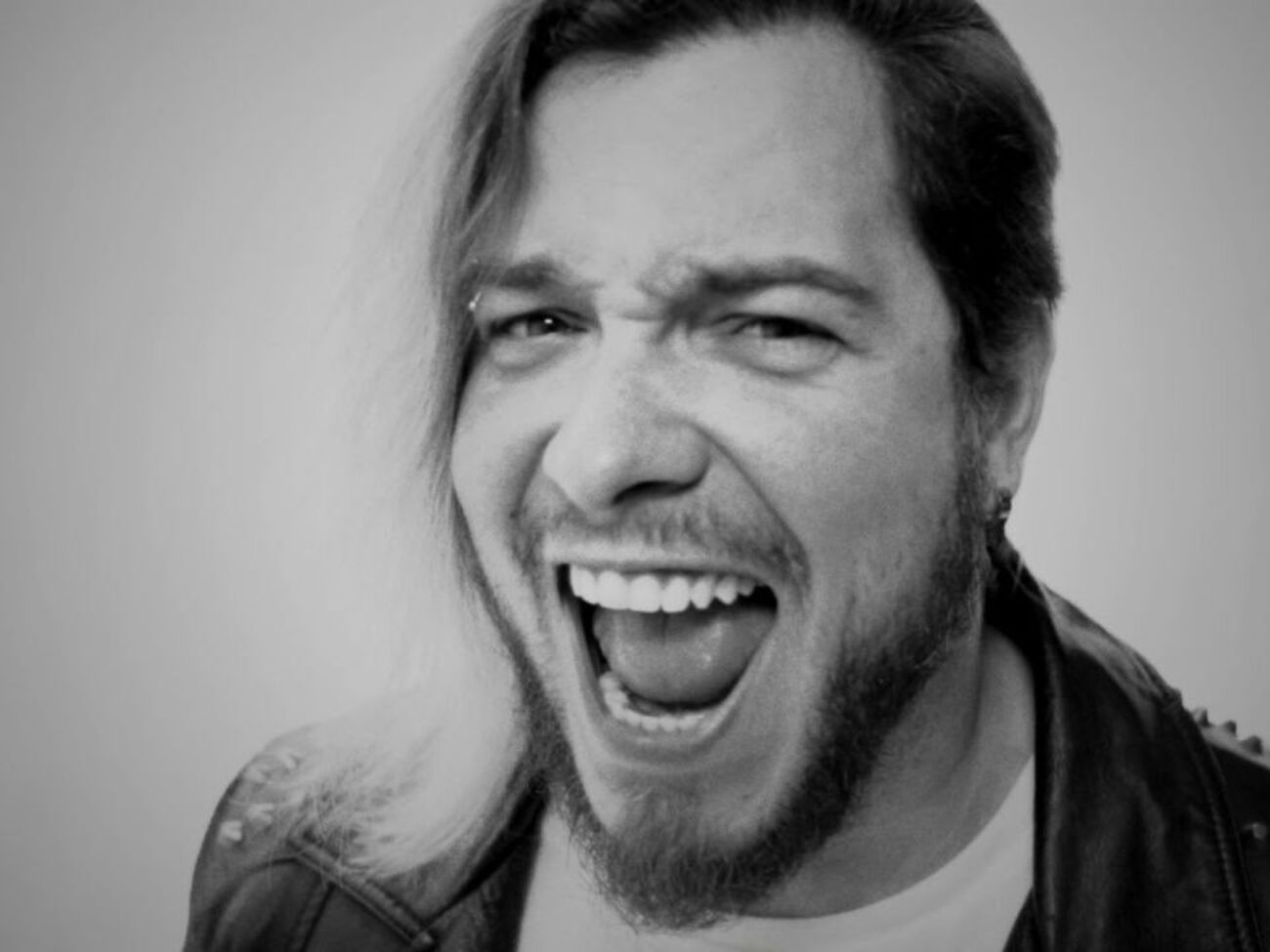 Веренчик представил сольную песню