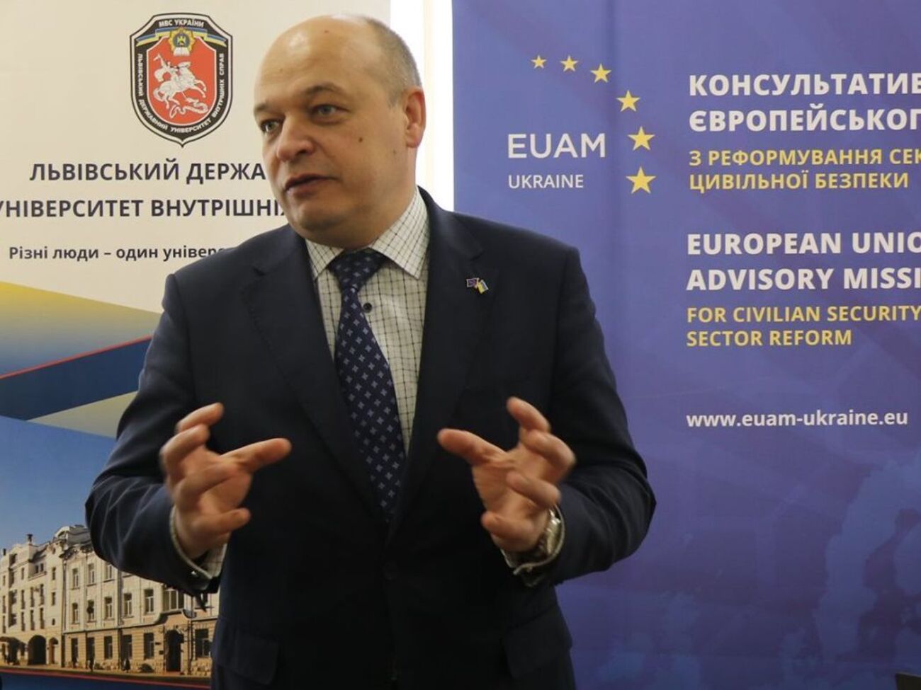 Ланчінскас: На гербі прокуратури написано: "Закон, честь і гідність"