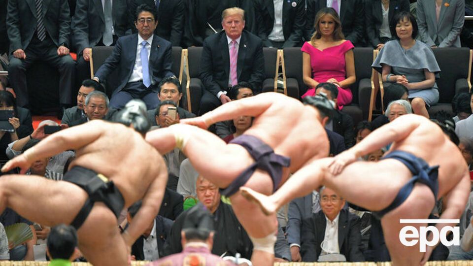 Переговори, гольф та сумо. Трамп завершив чотириденний візит до Японії. Фоторепортаж