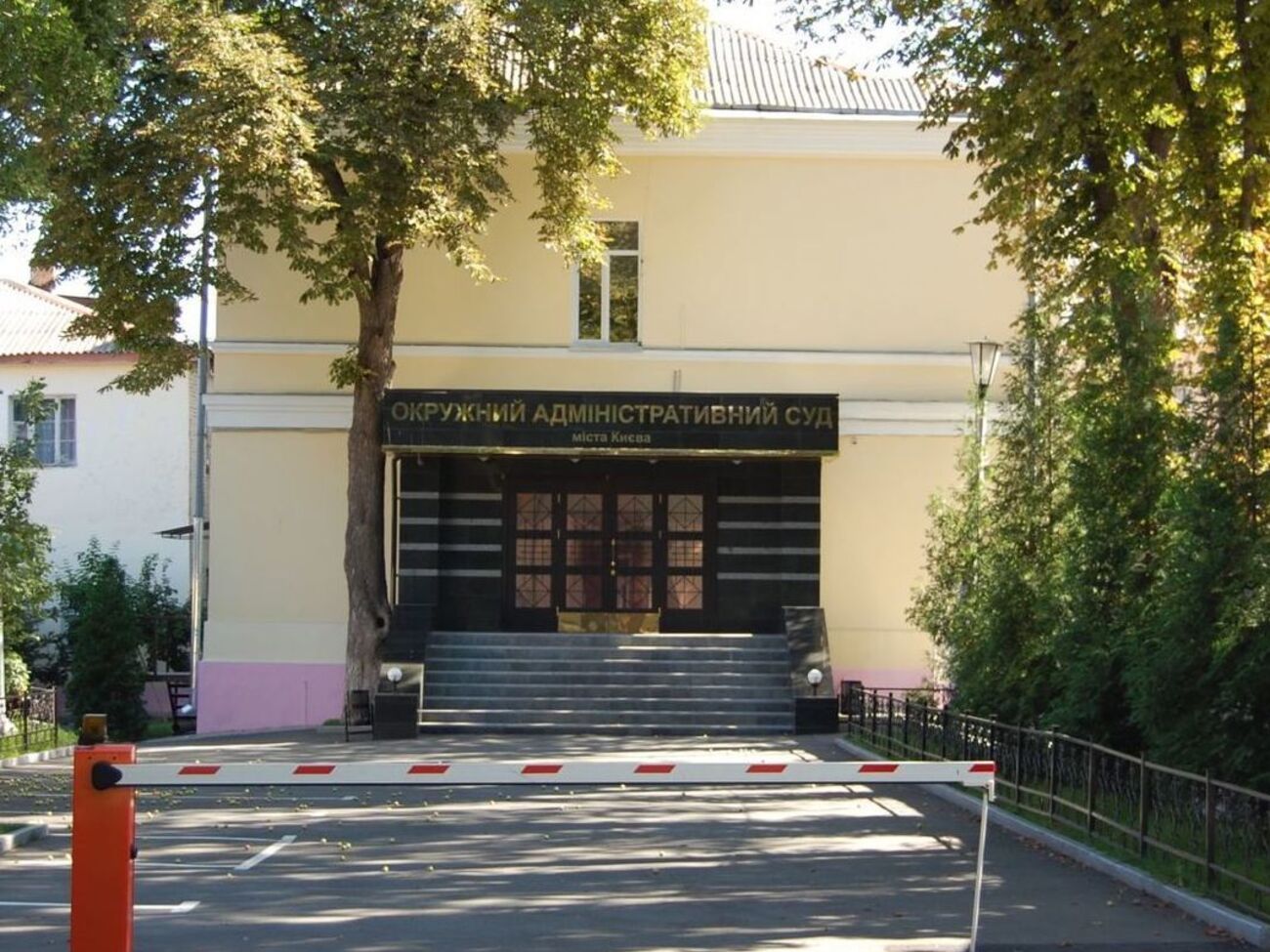 Суд решает, открывать ли производство по этому иску