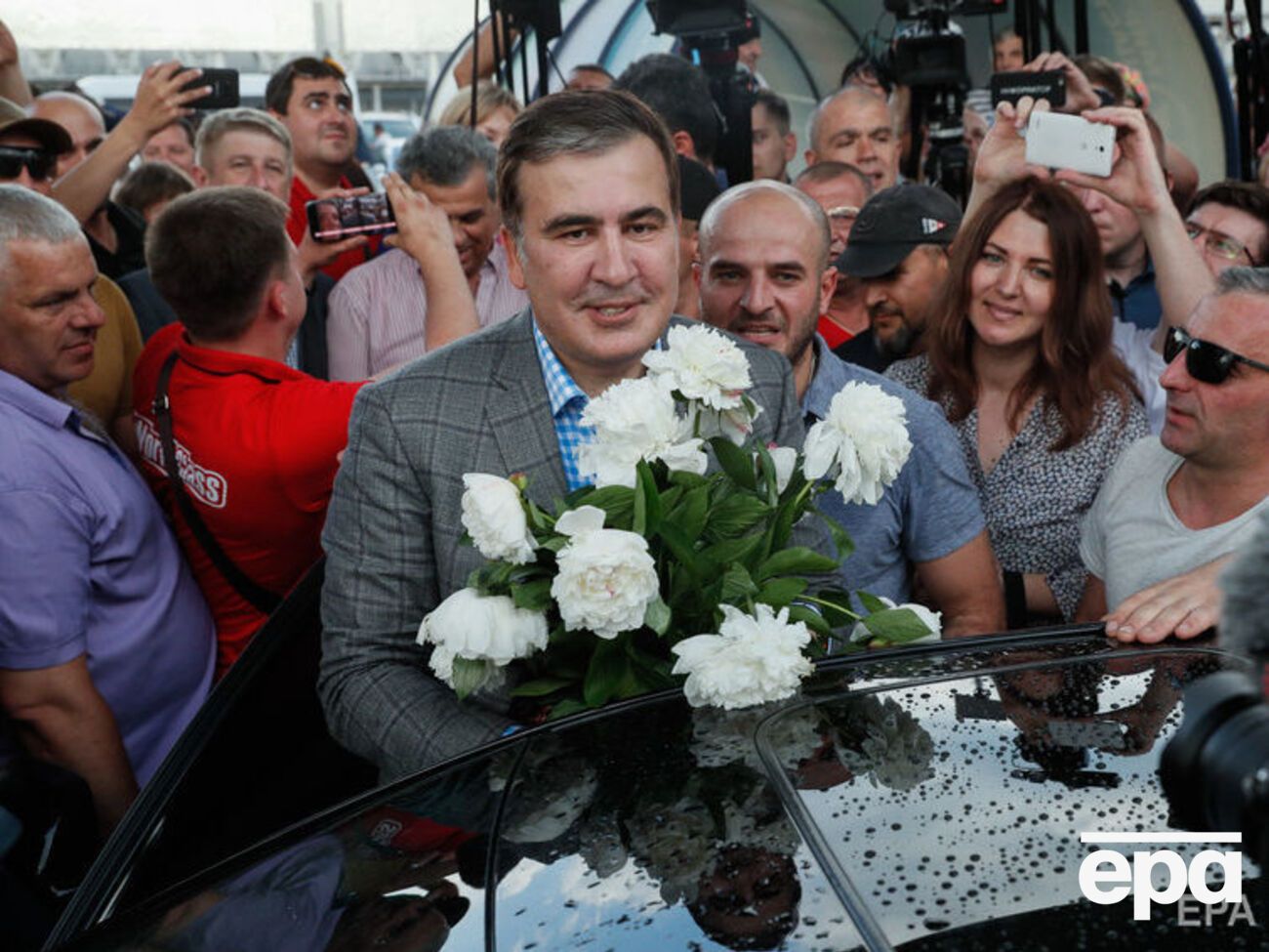 Саакашвили вернулся в Украину на следующий день после возвращения гражданства