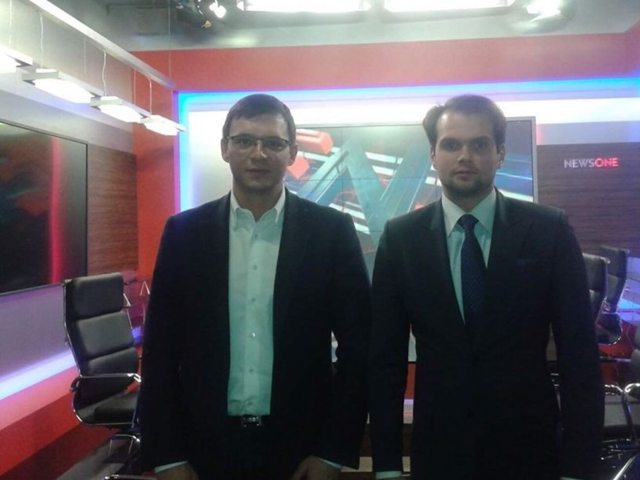 Вороненко (праворуч) раніше був помічником нардепа Мураєва (ліворуч)