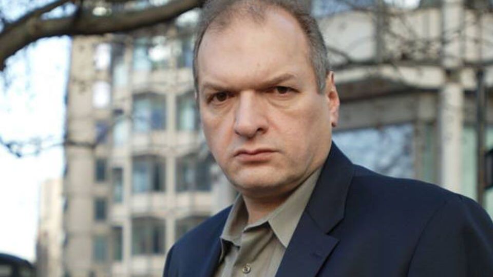 Фельштинский: Путину так были важны результаты выборов президента в США, что он пошел на беспрецедентный шаг – засветил одного из своих самых крупных агентов, внедренных в Вашингтон еще в 1970-х. На языке спецслужб это называется "сжечь агента"