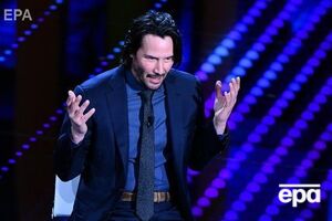 Ривз позировал для Saint Laurent